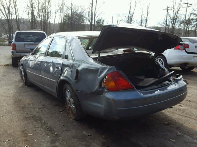 4T1BF28B12U262903 - 2002 TOYOTA AVALON XL GRAY photo 3