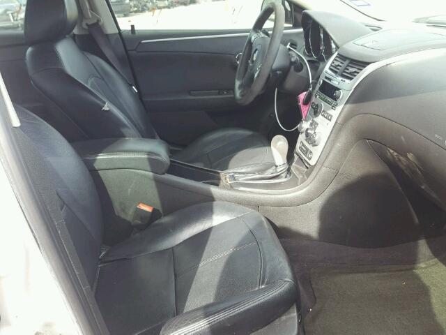 1G1ZC5EB2AF284115 - 2010 CHEVROLET MALIBU 1LT 白色 照片 5