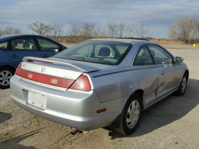 1HGCG3256XA008015 - 1999 HONDA ACCORD EX SILVER photo 4