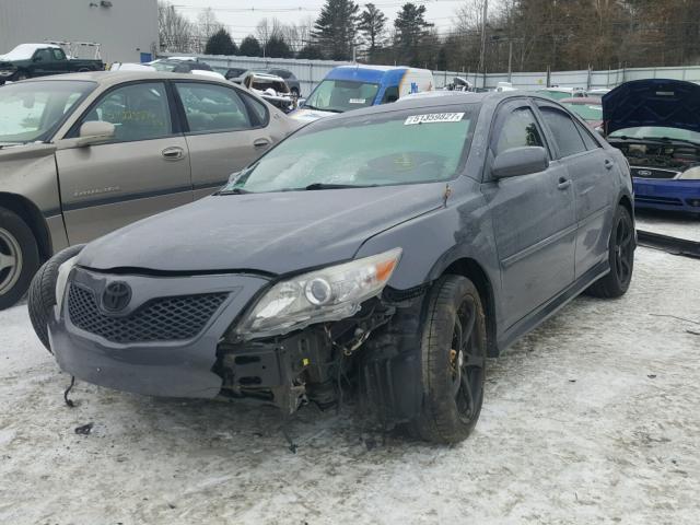 4T1BK3EK0BU122153 - 2011 TOYOTA CAMRY SE CHARCOAL photo 2