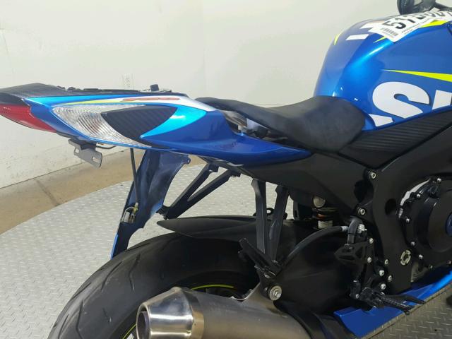 JS1GR7MA8F2101326 - 2015 SUZUKI GSX-R750 BLUE photo 17