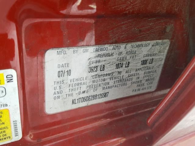 KL1TD5DE2BB126587 - 2011 CHEVROLET AVEO LS RED photo 10