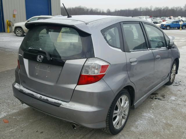 JHMGE88429S029327 - 2009 HONDA FIT SPORT GRAY photo 4