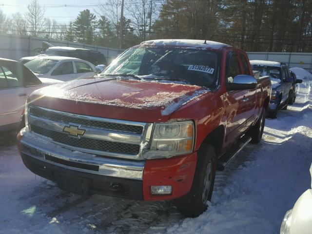 1GCRKSE38BZ256868 - 2011 CHEVROLET SILVERADO RED photo 2