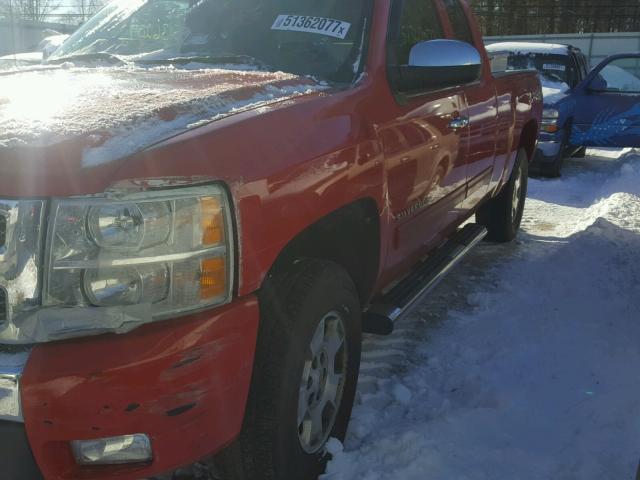 1GCRKSE38BZ256868 - 2011 CHEVROLET SILVERADO RED photo 9