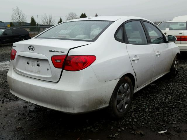 KMHDU46D37U132742 - 2007 HYUNDAI ELANTRA GL WHITE photo 4