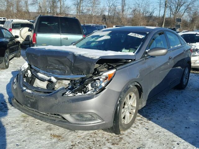 5NPEB4AC2BH017064 - 2011 HYUNDAI SONATA GLS GRAY photo 2