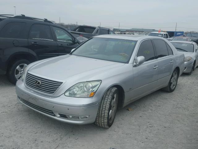 JTHBN36F240127179 - 2004 LEXUS LS 430 SILVER photo 2