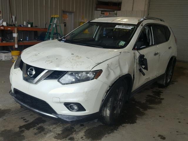 5N1AT2MT4GC735452 - 2016 NISSAN ROGUE S WHITE photo 2