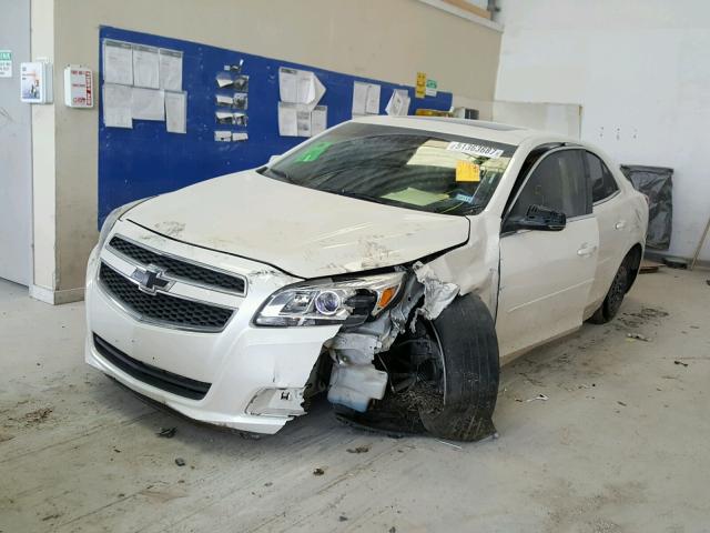 1G11G5SX2DF225720 - 2013 CHEVROLET MALIBU 3LT WHITE photo 2