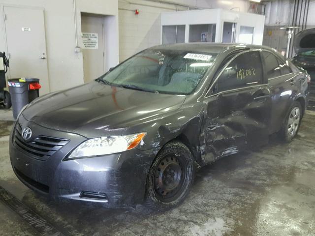 4T4BE46K97R003879 - 2007 TOYOTA CAMRY NEW GRAY photo 2