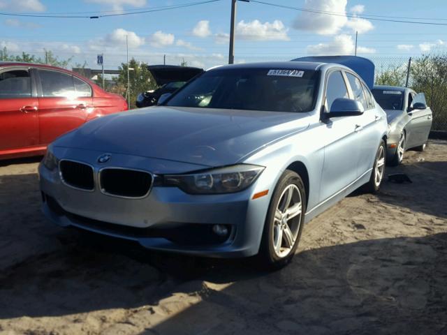 WBA3B1C53DF462525 - 2013 BMW 320 I BLUE photo 2