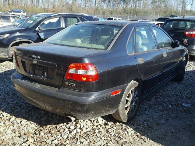 YV1VS275X4F034571 - 2004 VOLVO S40 1.9T BLACK photo 4