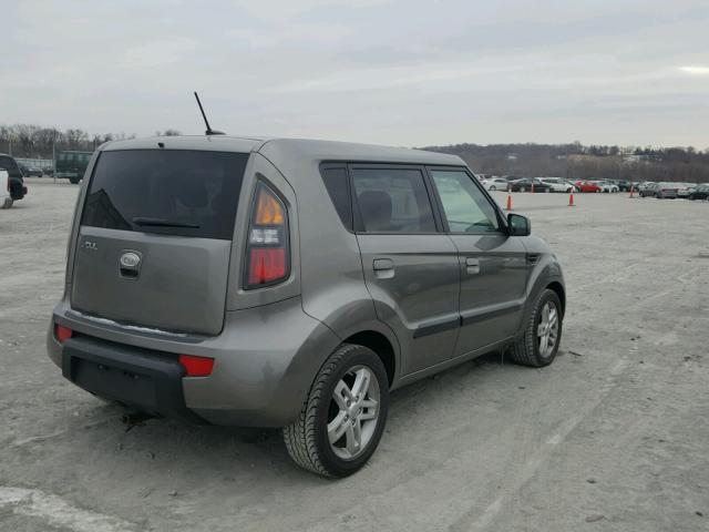 KNDJT2A27A7120572 - 2010 KIA SOUL + GRAY photo 4