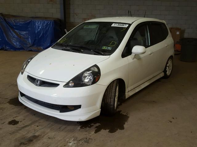 JHMGD37657S053742 - 2007 HONDA FIT S WHITE photo 2