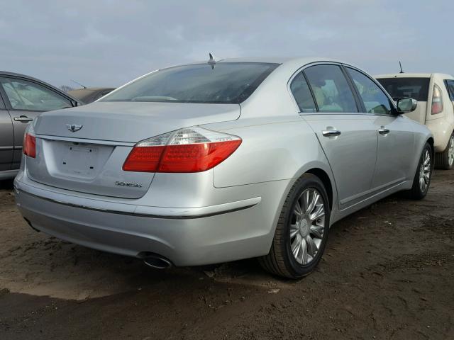 KMHGC4DE1AU104912 - 2010 HYUNDAI GENESIS 3. GRAY photo 4