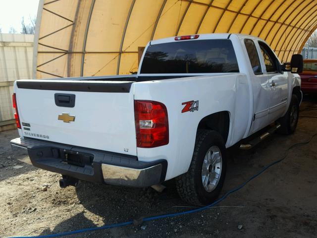 1GCRKSE36BZ114017 - 2011 CHEVROLET SILVERADO WHITE photo 4