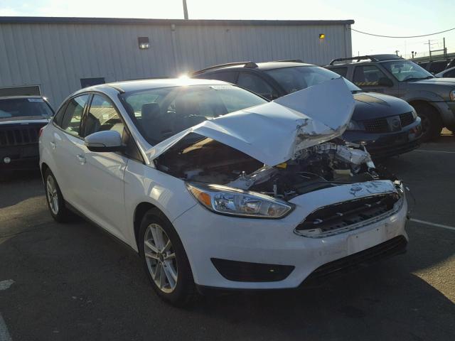 1FADP3F24FL237711 - 2015 FORD FOCUS SE WHITE photo 1