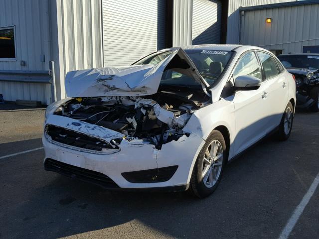 1FADP3F24FL237711 - 2015 FORD FOCUS SE WHITE photo 2