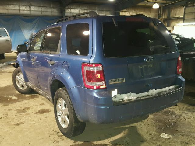 1FMCU0D76AKD32129 - 2010 FORD ESCAPE XLT BLUE photo 3