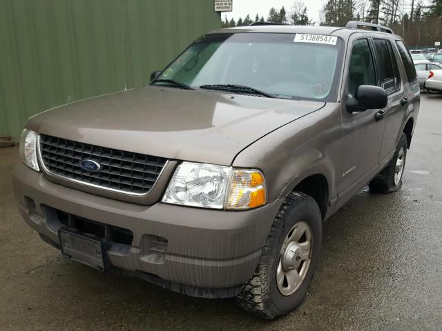 1FMZU72E02ZC17538 - 2002 FORD EXPLORER X BEIGE photo 2