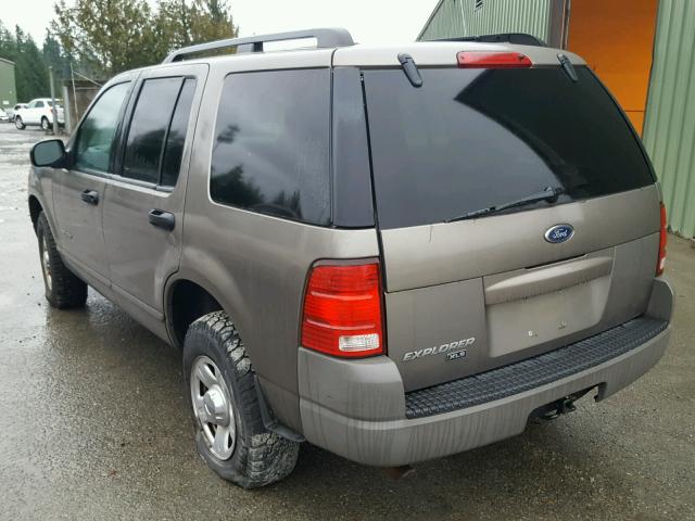 1FMZU72E02ZC17538 - 2002 FORD EXPLORER X BEIGE photo 3