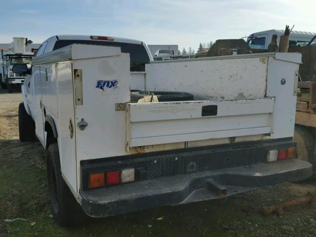 1GBHC29103E188029 - 2003 CHEVROLET SILVERADO WHITE photo 3