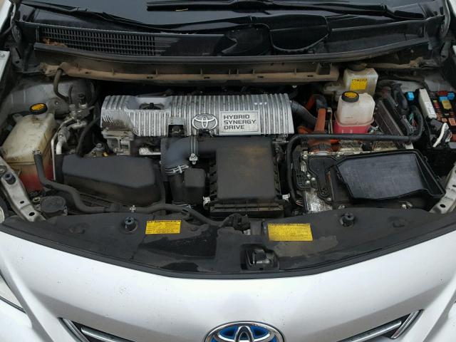 JTDZN3EU4D3223636 - 2013 TOYOTA PRIUS V SILVER photo 7