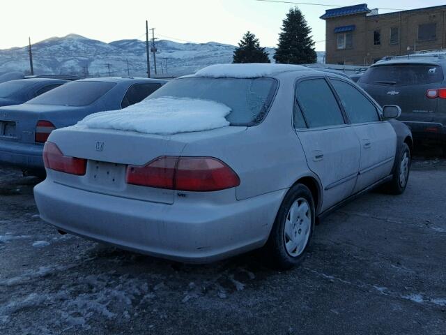 1HGCG1645XA056353 - 1999 HONDA ACCORD LX TWO TONE photo 4