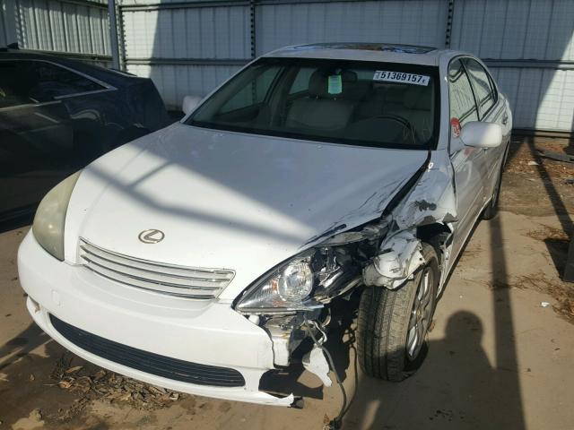 JTHBA30G745015817 - 2004 LEXUS ES 330 WHITE photo 2