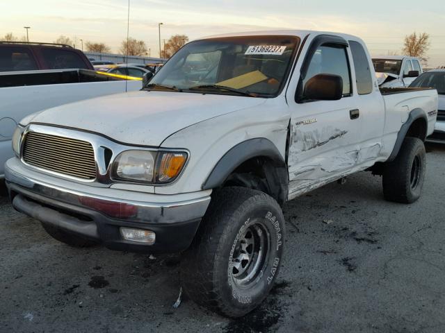 5TEWN72N32Z034739 - 2002 TOYOTA TACOMA XTR WHITE photo 2