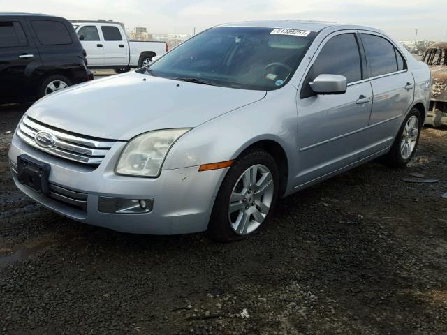 3FAHP08156R231700 - 2006 FORD FUSION SEL SILVER photo 2