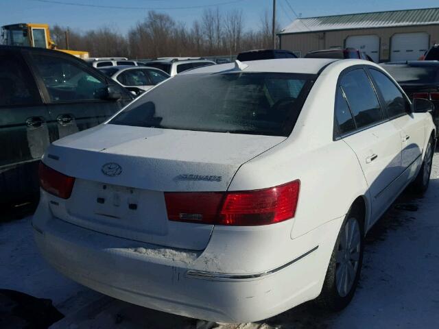 5NPEU46C79H415609 - 2009 HYUNDAI SONATA SE WHITE photo 4