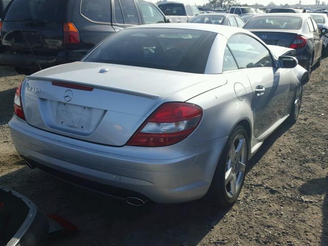 WDBWK56F78F186799 - 2008 MERCEDES-BENZ SLK 350 SILVER photo 4