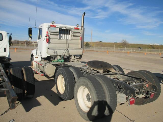 1FUJF0CV85LU56692 - 2005 FREIGHTLINER COLUMBIA 1 WHITE photo 3