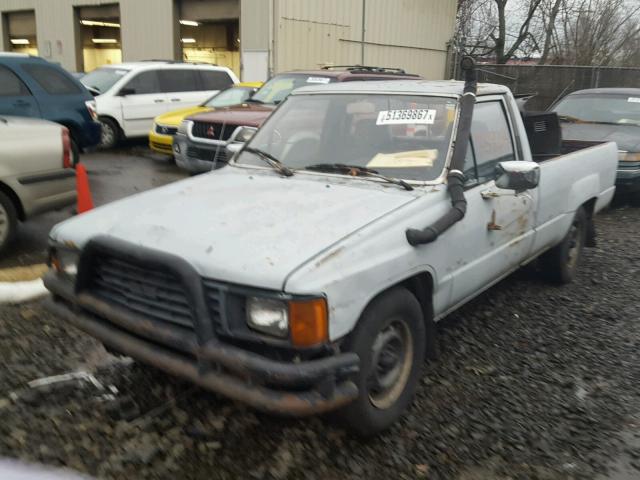 JT4RN55D5E5015881 - 1984 TOYOTA PICKUP 1/2 GRAY photo 2