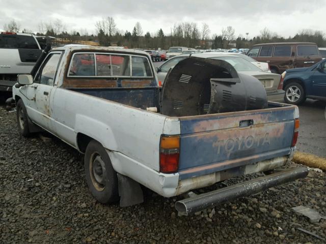 JT4RN55D5E5015881 - 1984 TOYOTA PICKUP 1/2 GRAY photo 3