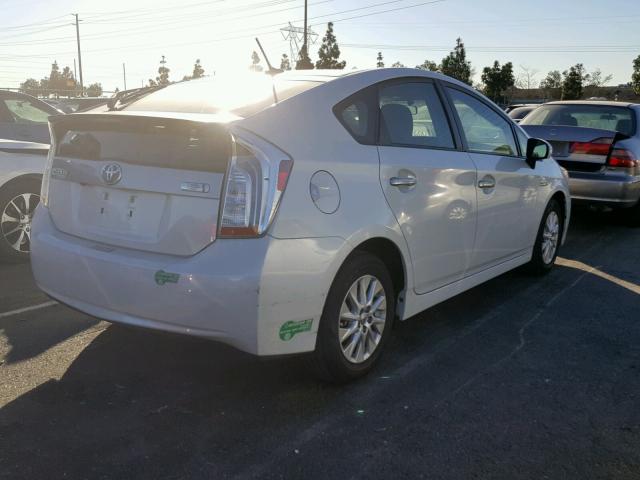 JTDKN3DP6D3031101 - 2013 TOYOTA PRIUS PLUG WHITE photo 4