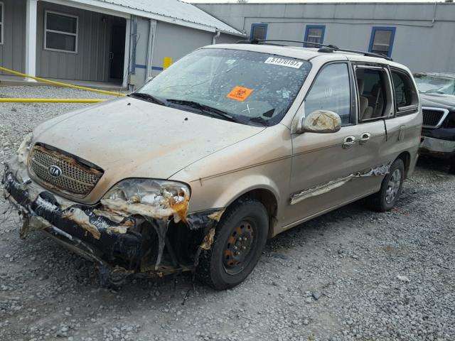 KNDUP132856764747 - 2005 KIA SEDONA EX TAN photo 2