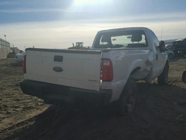 1FTBF2A61FEC70811 - 2015 FORD F250 SUPER WHITE photo 4