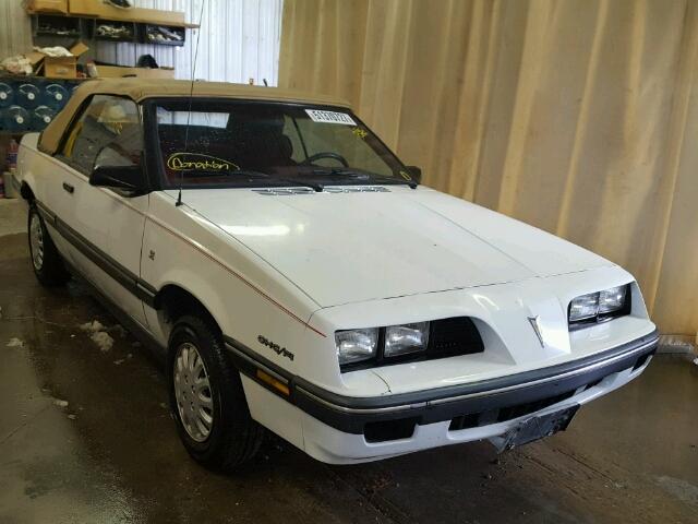 1G2JD6705G7623573 - 1986 PONTIAC SUNBIRD SE WHITE photo 1