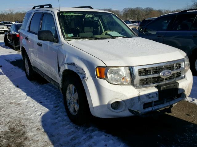 1FMCU9DG5CKB68993 - 2012 FORD ESCAPE XLT WHITE photo 1