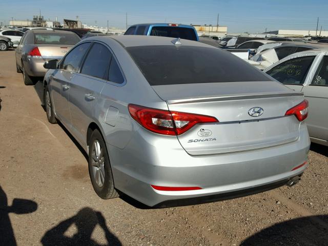 5NPE24AF0HH472448 - 2017 HYUNDAI SONATA SE SILVER photo 3