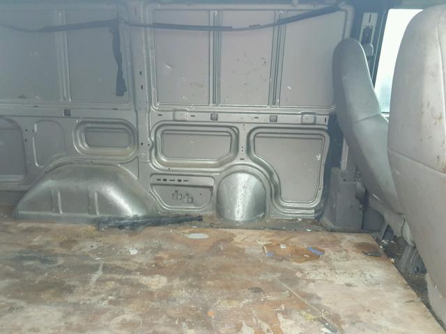 1GCDM19XX2B140480 - 2002 CHEVROLET ASTRO TAN photo 6