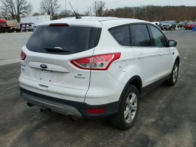 1FMCU0G95FUC90447 - 2015 FORD ESCAPE SE WHITE photo 4