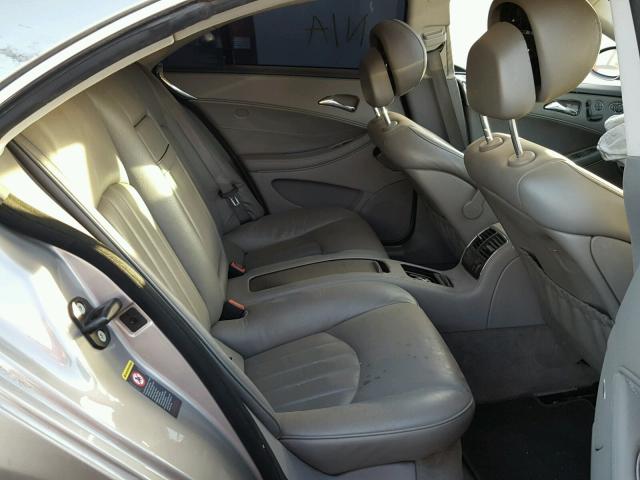 WDDDJ75XX6A047753 - 2006 MERCEDES-BENZ CLS 500C GRAY photo 6