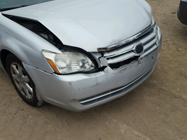 4T1BK36B95U039629 - 2005 TOYOTA AVALON XL SILVER photo 9