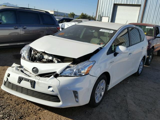 JTDZN3EU5C3112236 - 2012 TOYOTA PRIUS V WHITE photo 2