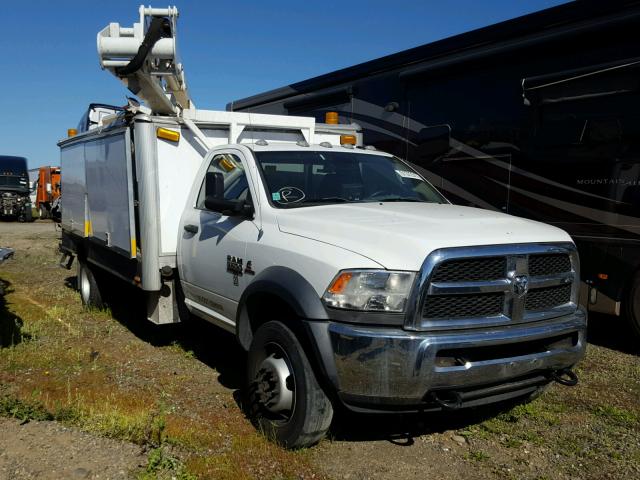 3C7WRMDL2DG549179 - 2013 RAM 5500 WHITE photo 1