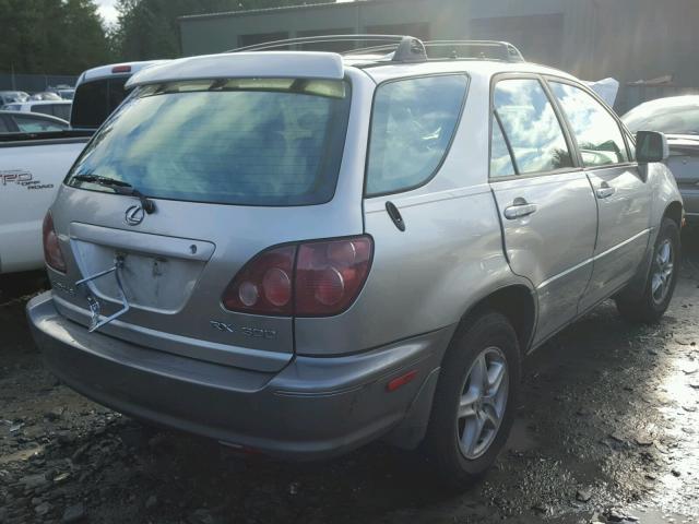 JT6HF10U0X0066656 - 1999 LEXUS RX 300 SILVER photo 4